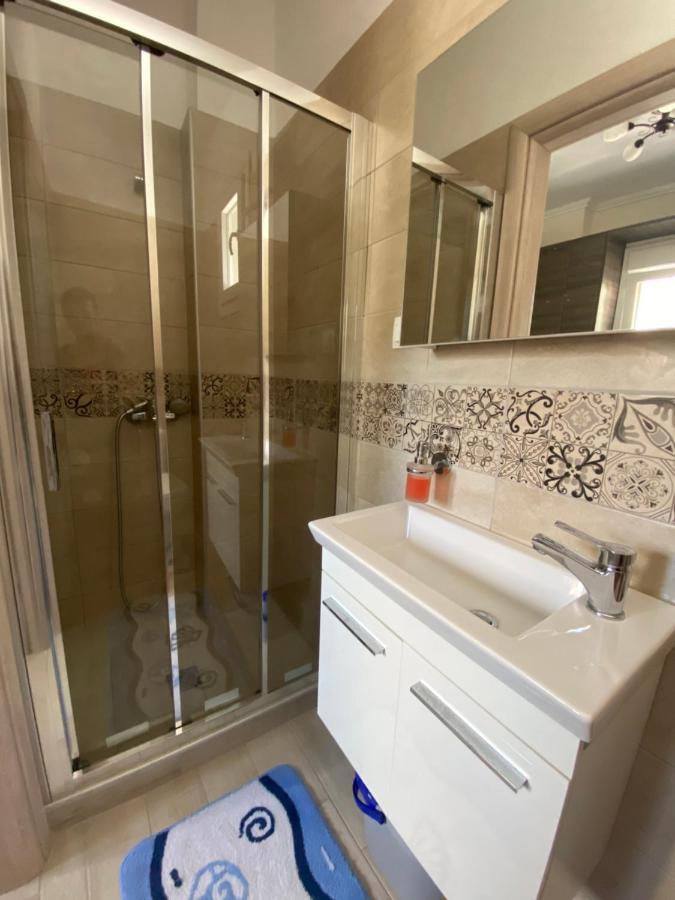 Villa Emerald Luxury Living Nikiti  Ngoại thất bức ảnh